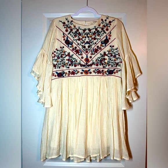 SOLD Umgee | Boho Bliss Embroidered Floral Bell Sleeve Dress Small - Picture 4 of 8